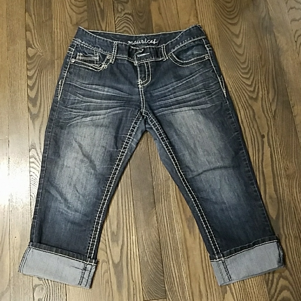 Maurices straight leg capris